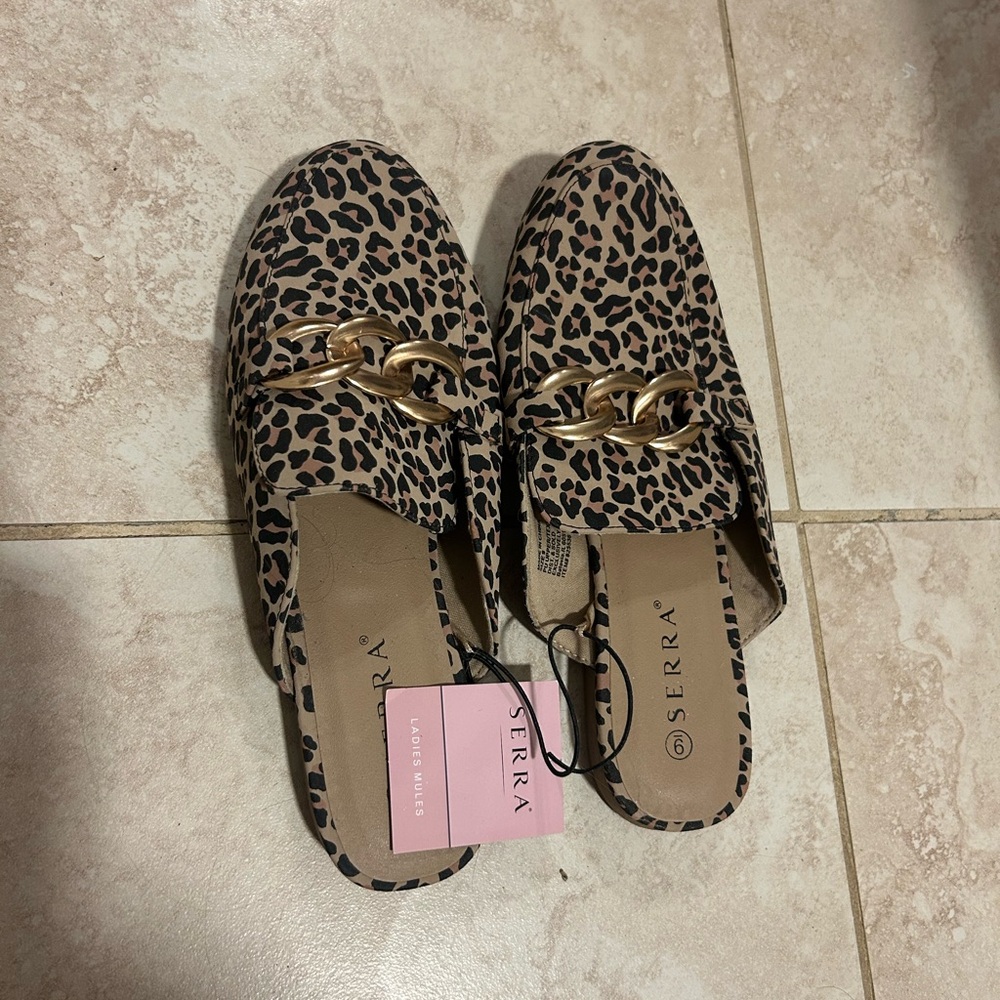 Serra Women's Animal Print Flat Mules with Gold Detail - Picture 2 of 3